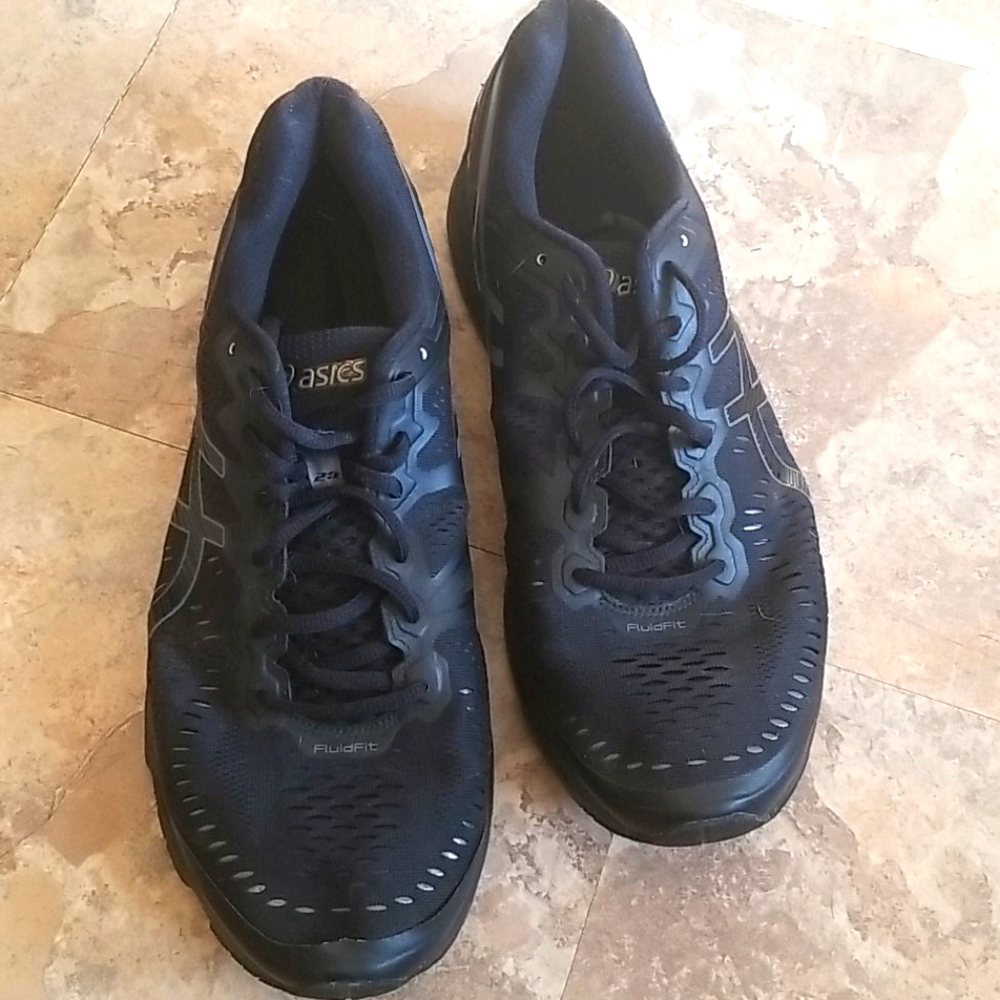 GUC men's Asics Kayano 23 size 13